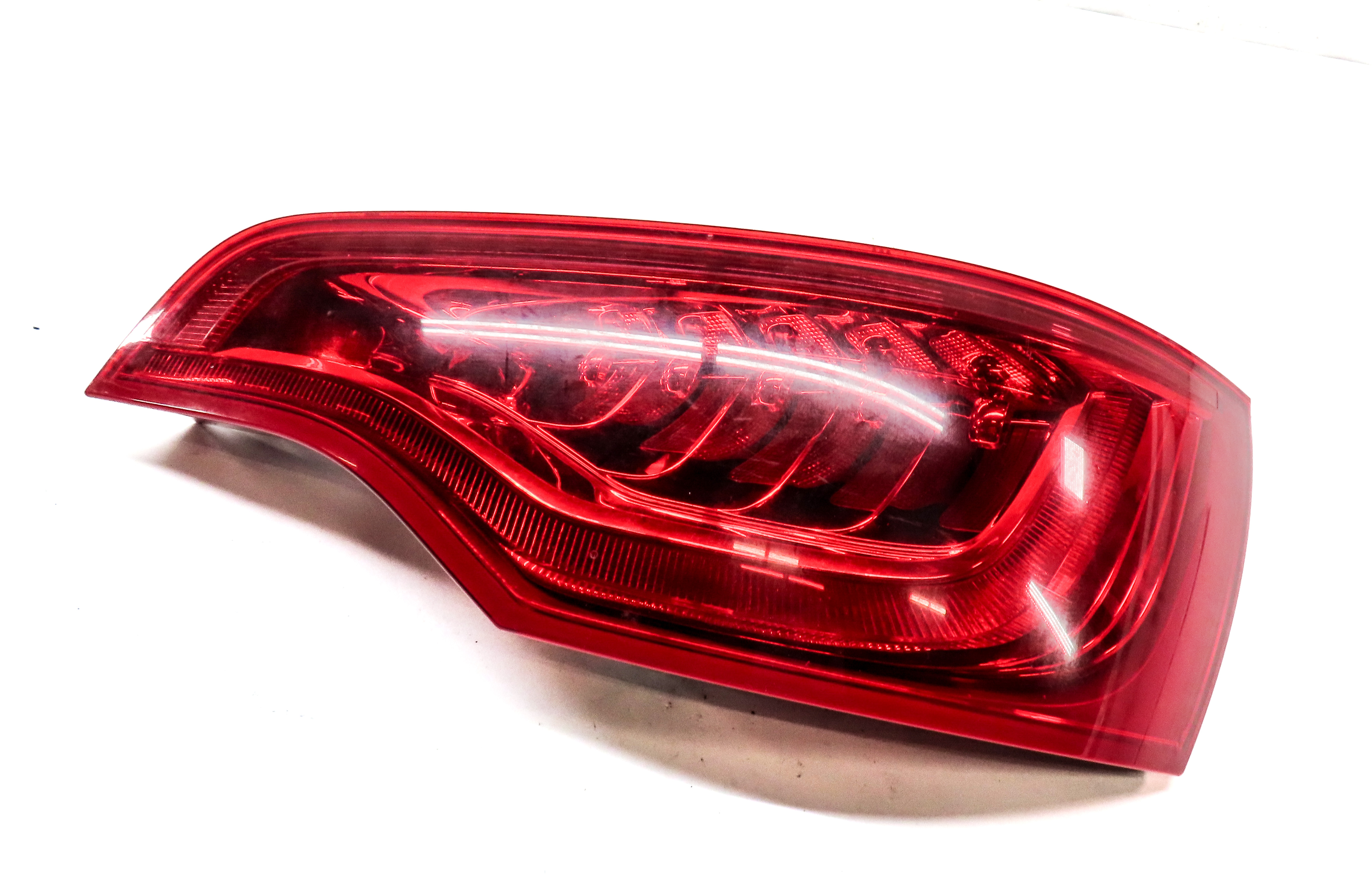 2010-2015 AUDI Q7 (4L) RIGHT PASSENGER REAR TAILLIGHT BRAKE LIGHT LAMP (LED) — exact item pictured
